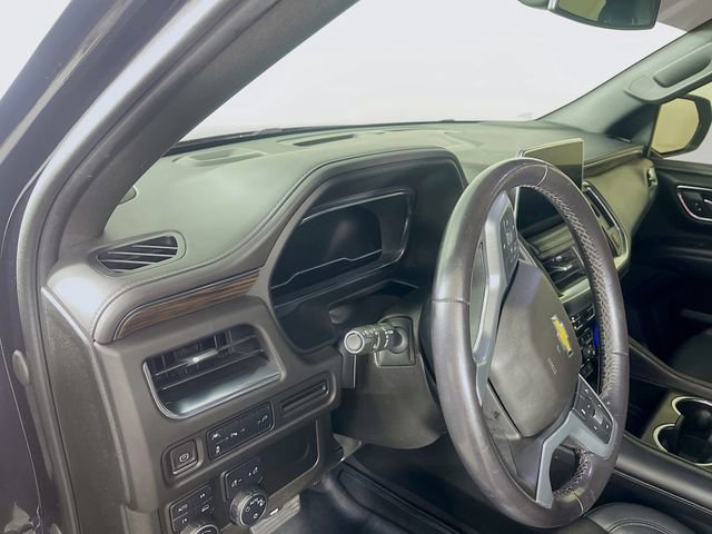 Used 2022 Chevrolet Suburban LT AWD/4WD image 10