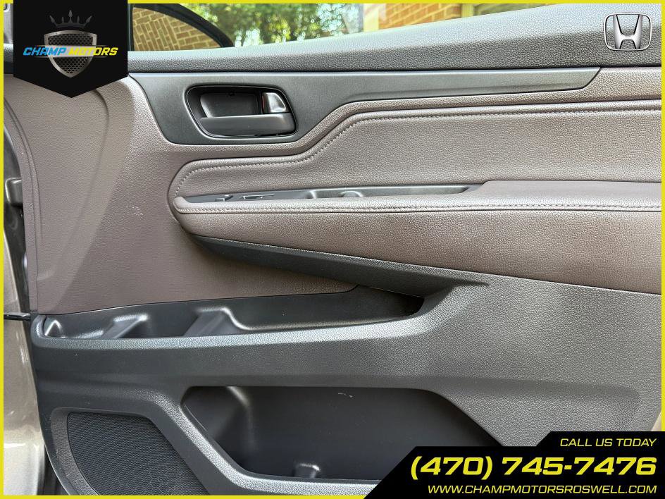 Used 2018 Honda Odyssey Touring image 39