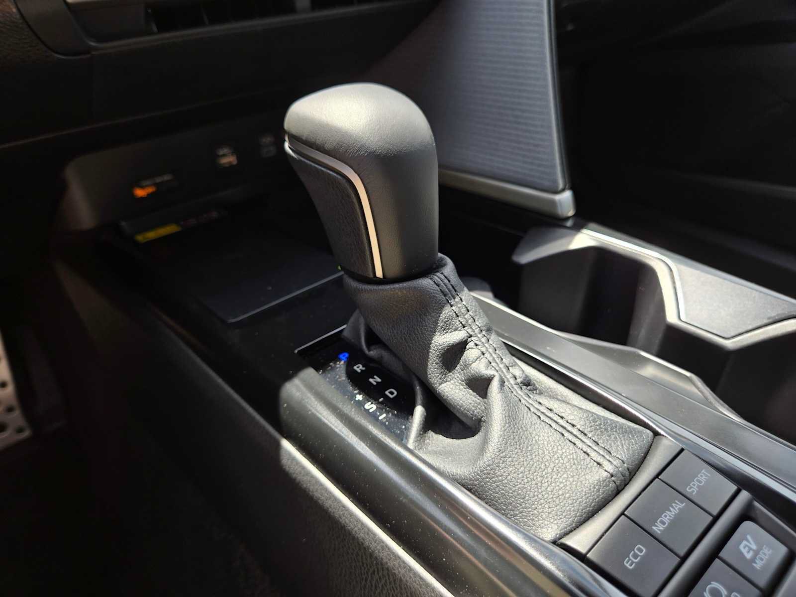 Certified 2025 Toyota Camry SE AWD/4WD image 35