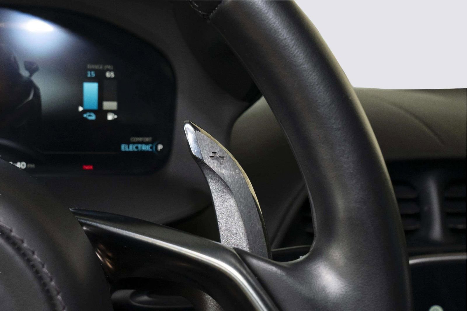Used 2023 McLaren Artura RWD image 27