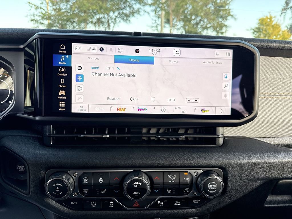 New 2025 Jeep Wrangler Sport S image 23