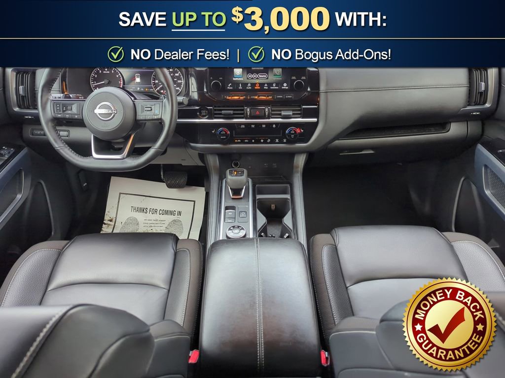 Used 2025 Nissan Pathfinder SL image 17