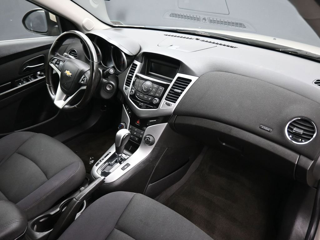 Used 2012 Chevrolet Cruze LT image 36