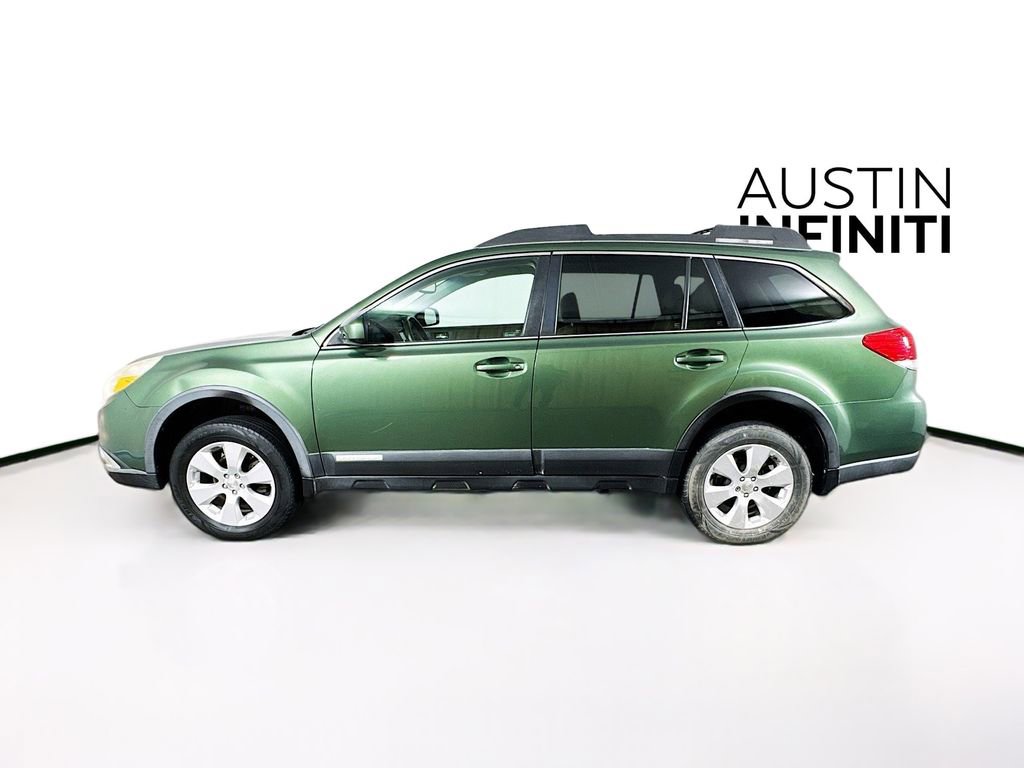 Used 2011 Subaru Outback 2.5i Limited image 4