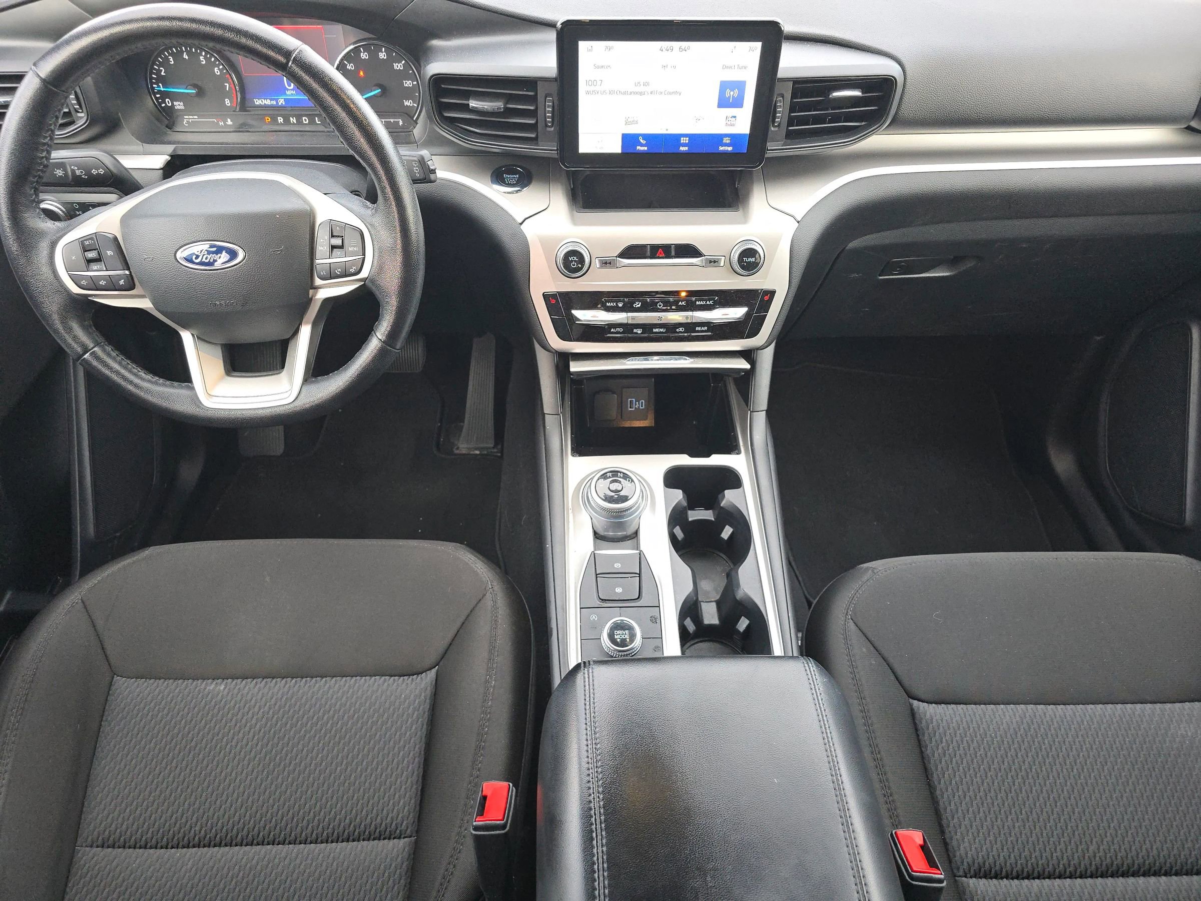 Used 2022 Ford Explorer XLT image 10