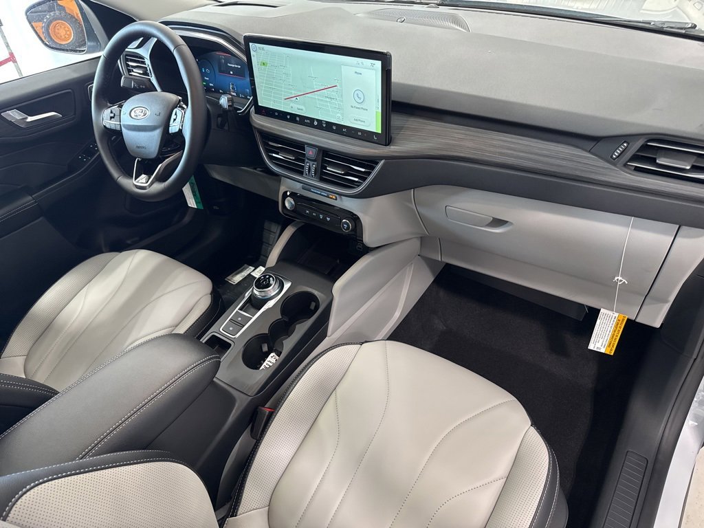 New 2025 Ford Escape SE w/ PHEV Premium Package image 33