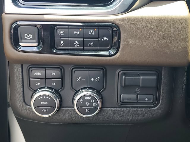 Used 2025 GMC Yukon XL Denali Ultimate AWD/4WD image 21