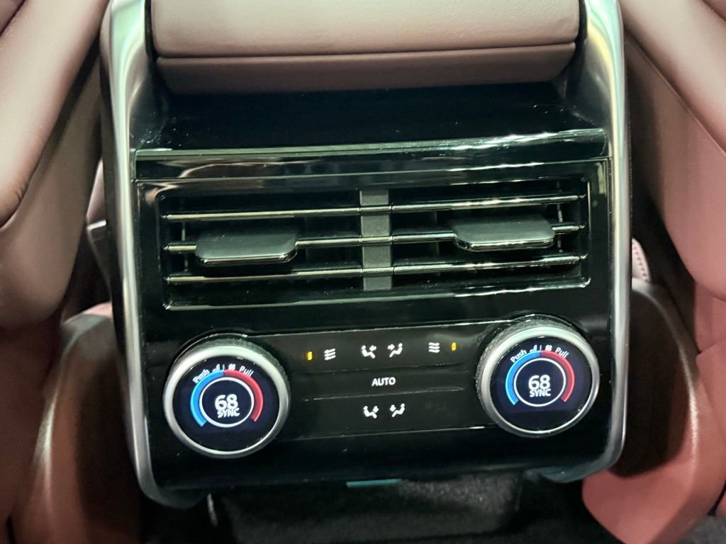 Used 2023 Land Rover Range Rover SE image 34