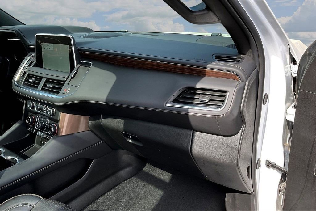 Used 2024 Chevrolet Tahoe High Country w/ Premium Package image 28