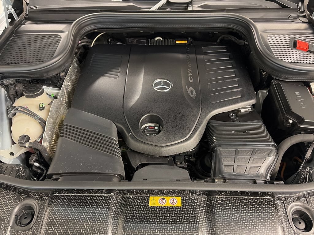 Certified 2025 Mercedes-Benz GLE 450 4MATIC image 13