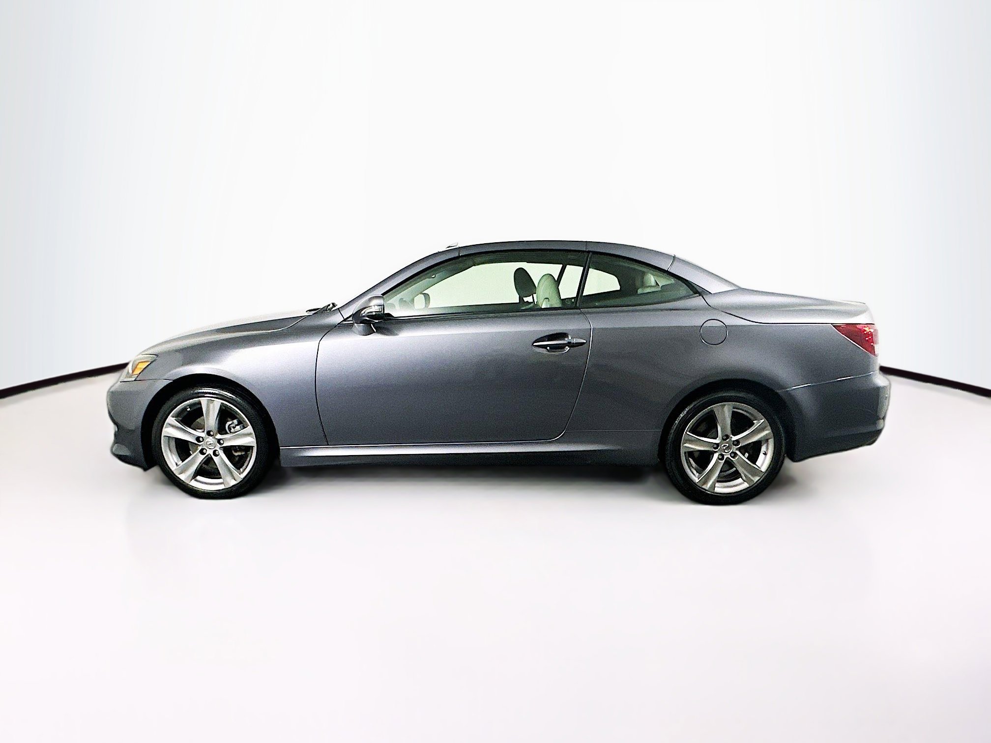 Used 2012 Lexus IS 250C image 4