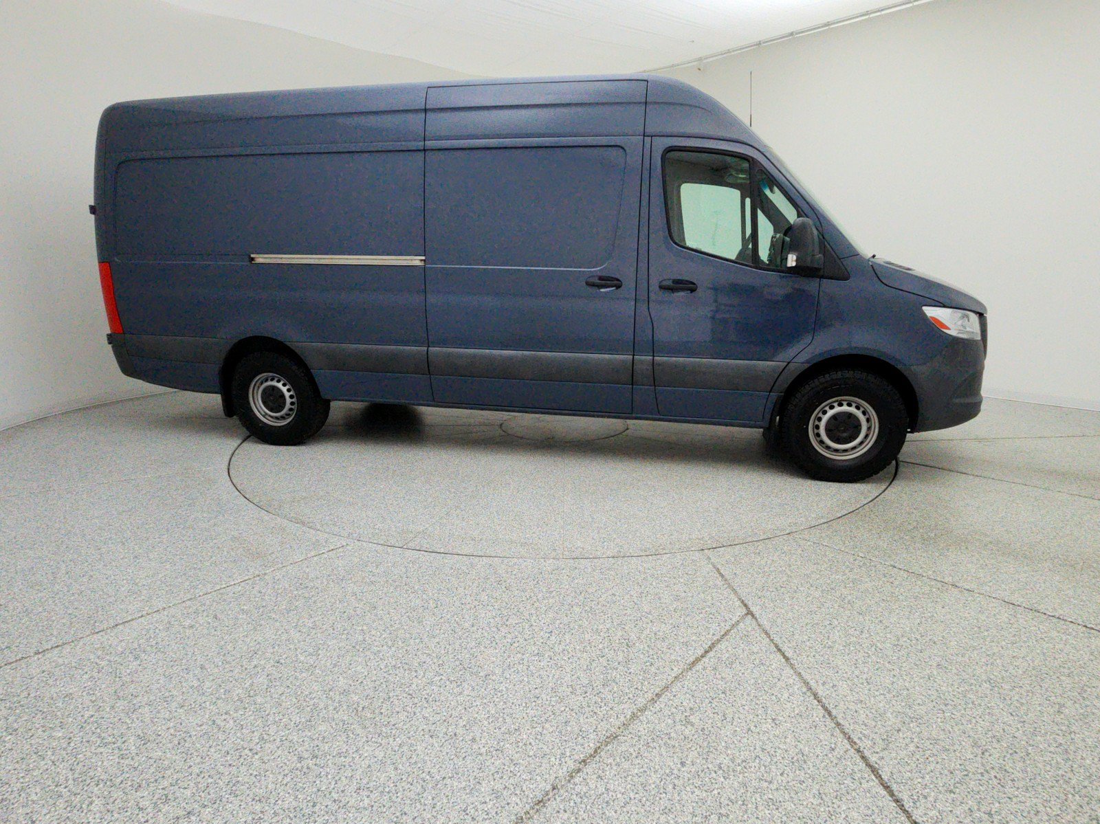 Used 2019 Mercedes-Benz Sprinter 170 image 5