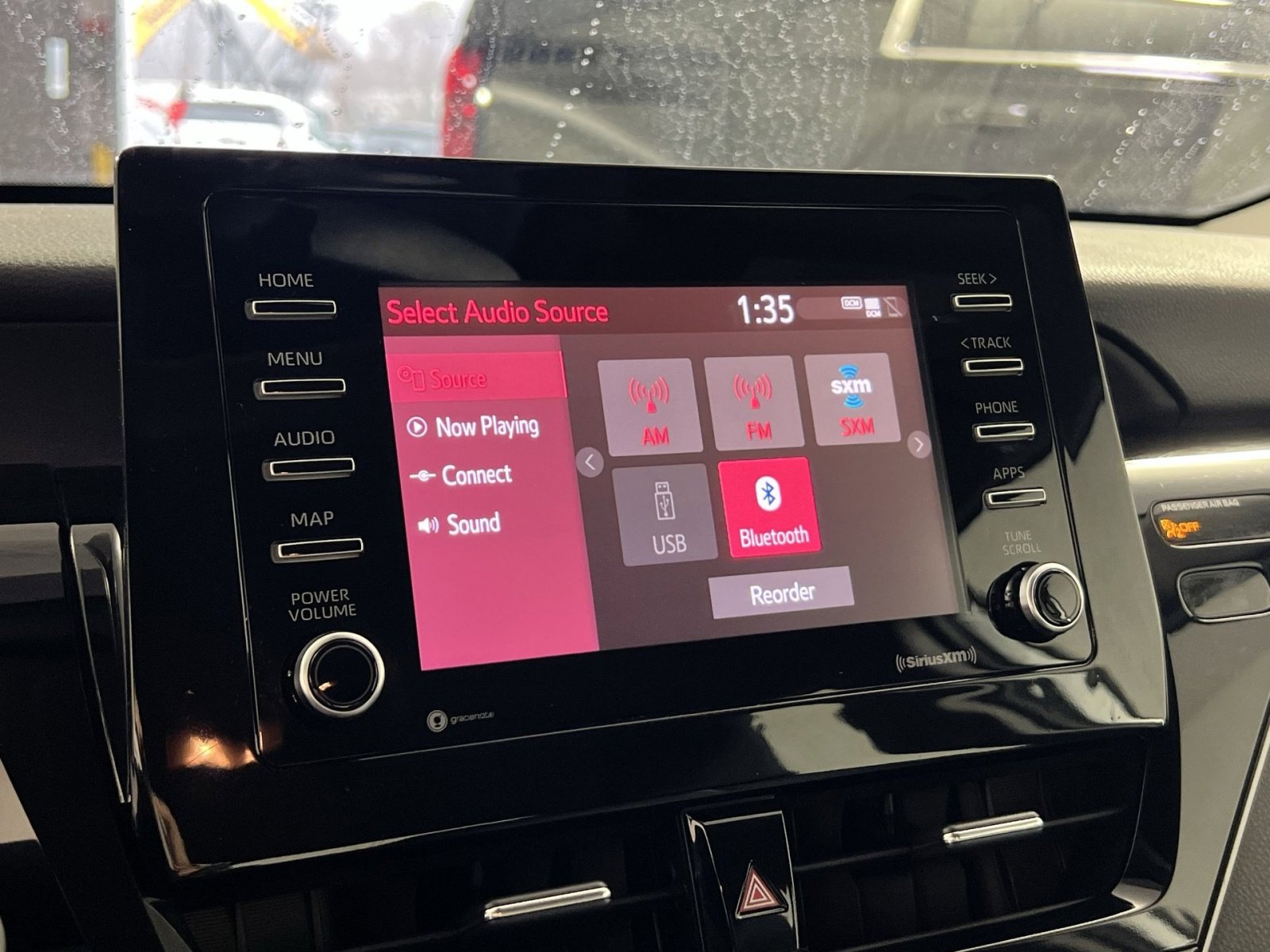 Used 2022 Toyota Camry SE image 18