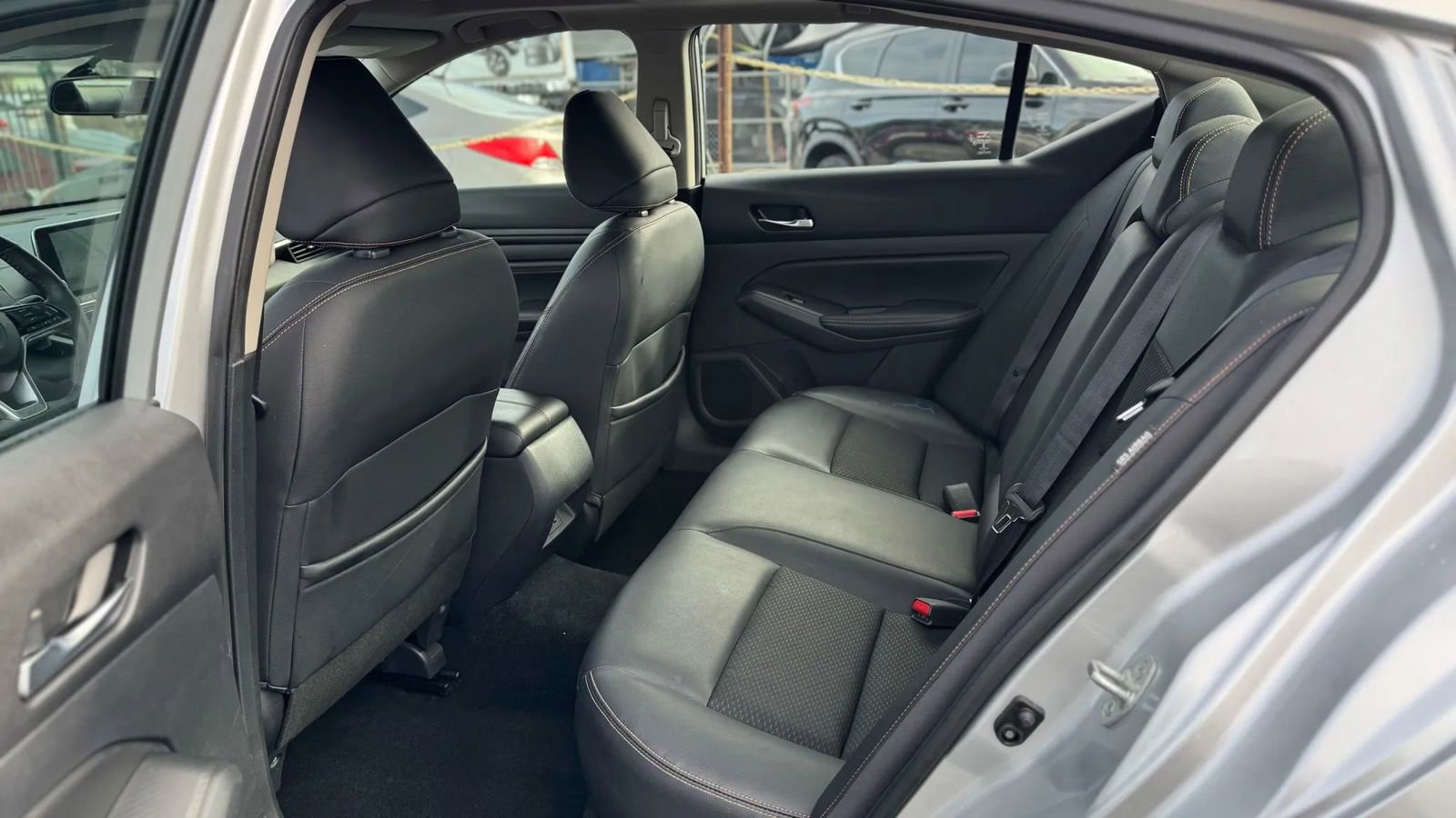 Used 2019 Nissan Altima 2.5 SR w/ SR Premium Package image 9