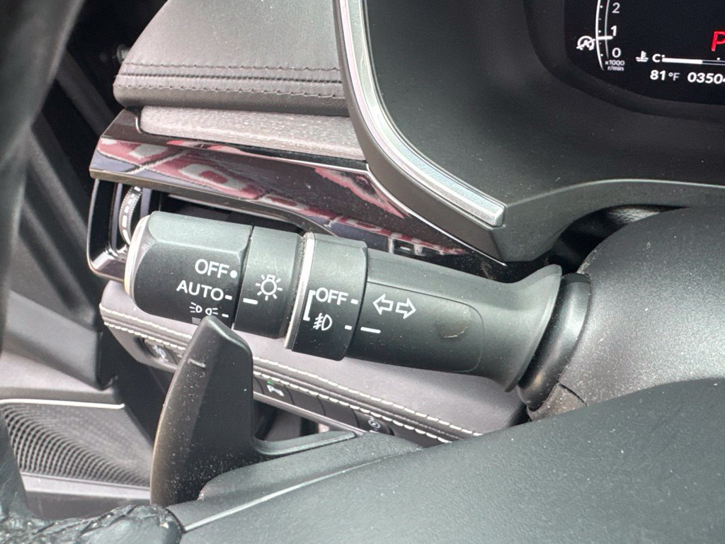 Used 2023 Acura MDX w/ Advance Package AWD/4WD image 38