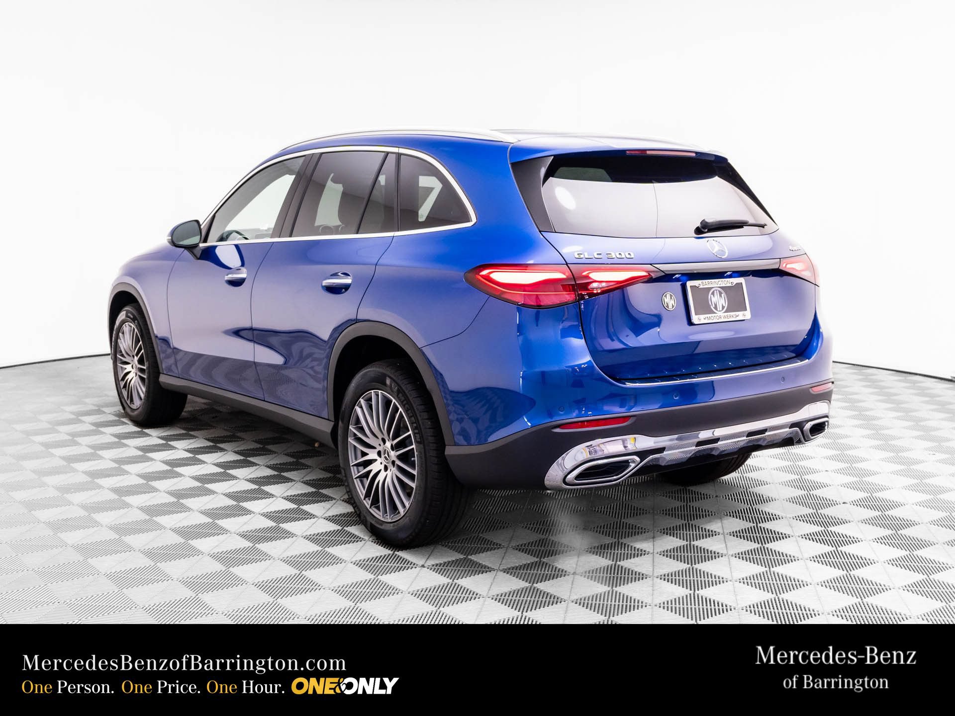 New 2026 Mercedes-Benz GLC 300 4MATIC image 3