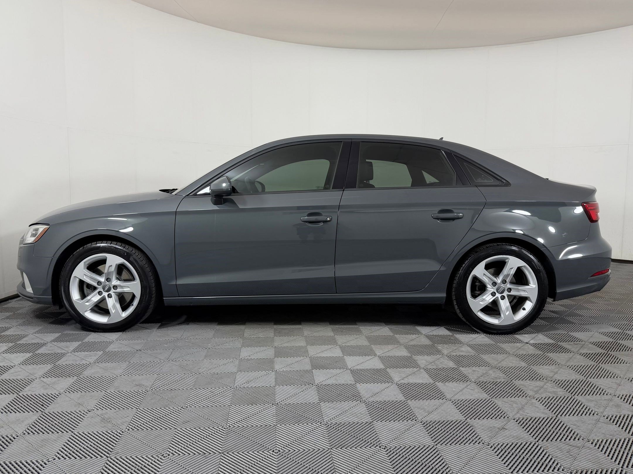 Used 2017 Audi A3 2.0T Premium w/ Convenience Package AWD/4WD image 2