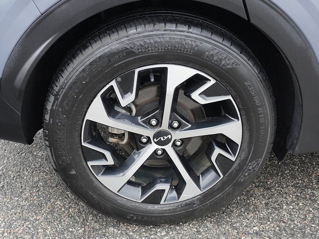 Used 2023 Kia Sportage EX image 19