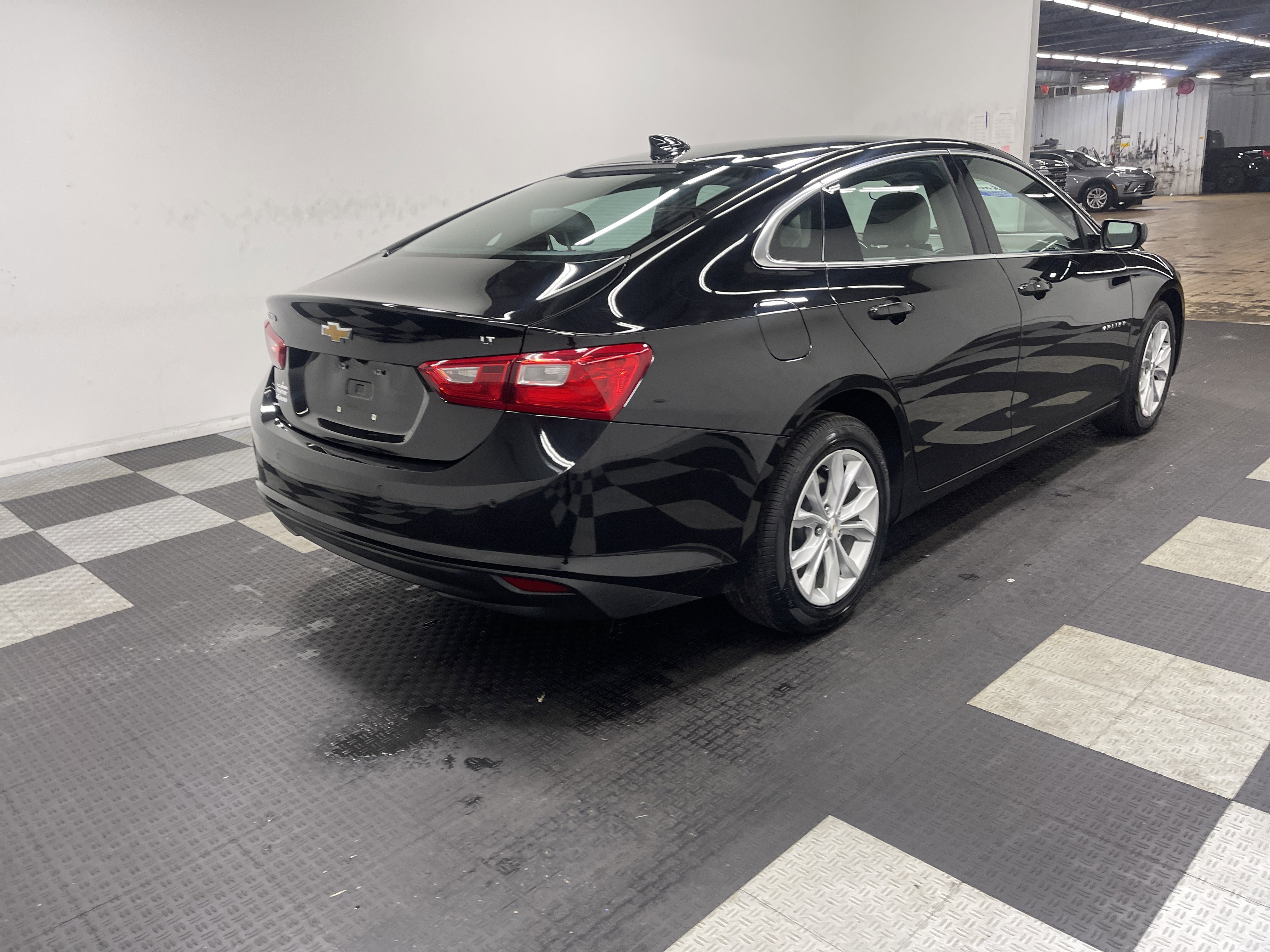 Used 2025 Chevrolet Malibu LT image 5