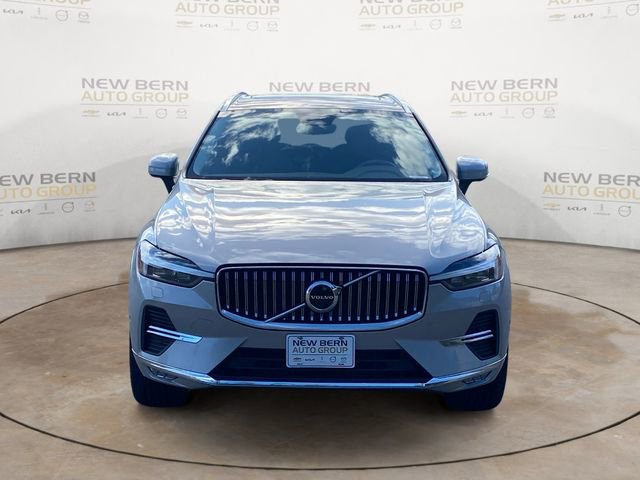 Certified 2023 Volvo XC60 B5 Plus w/ Climate Package image 8