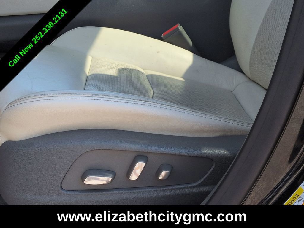 Used 2022 Cadillac XT6 Premium Luxury image 22