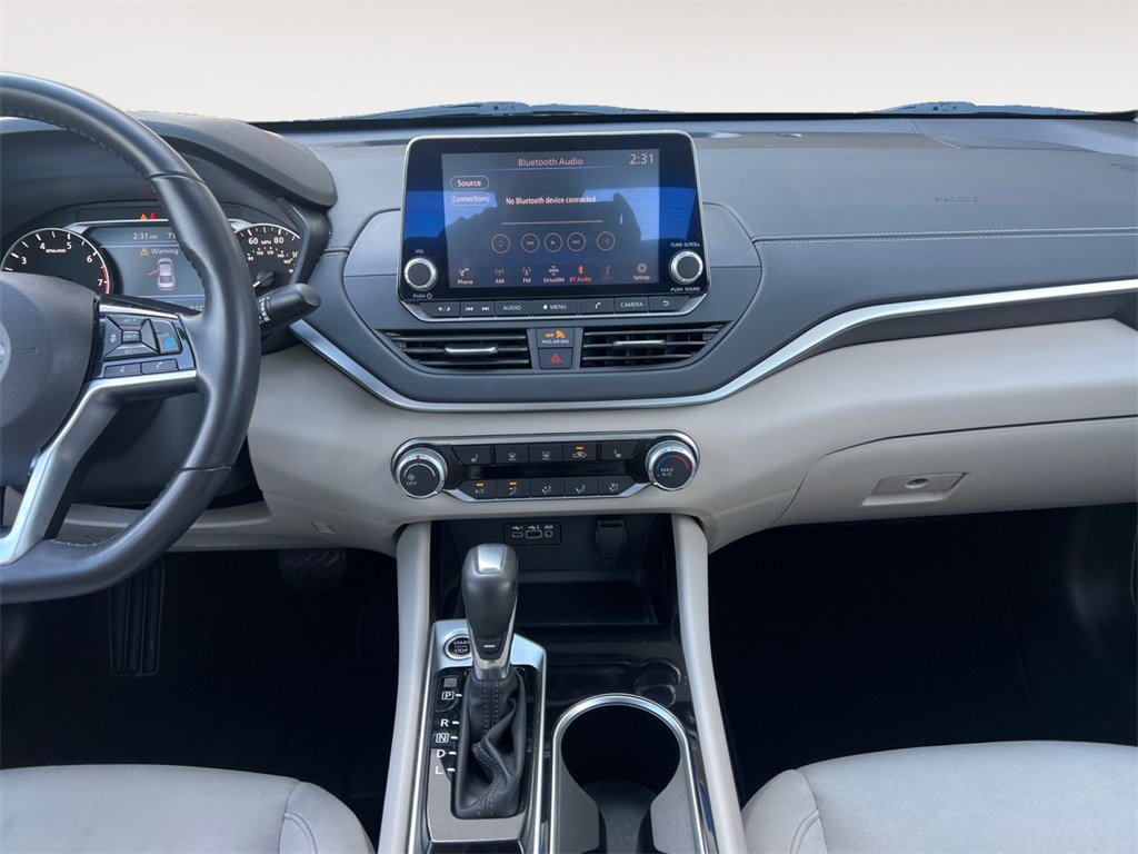 Used 2021 Nissan Altima 2.5 SV w/ SV Premium Package image 11