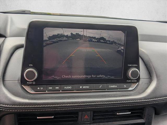 Used 2024 Nissan Rogue SV AWD/4WD image 13