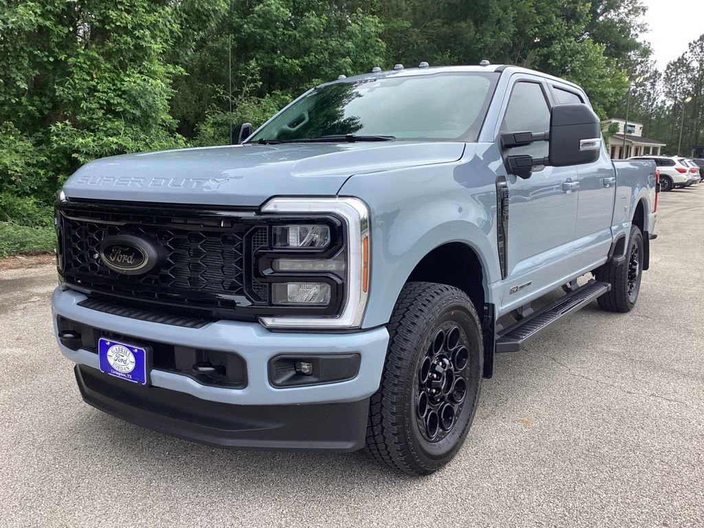 New 2026 Ford F250 Lariat w/ Black Appearance Package AWD/4WD image 3