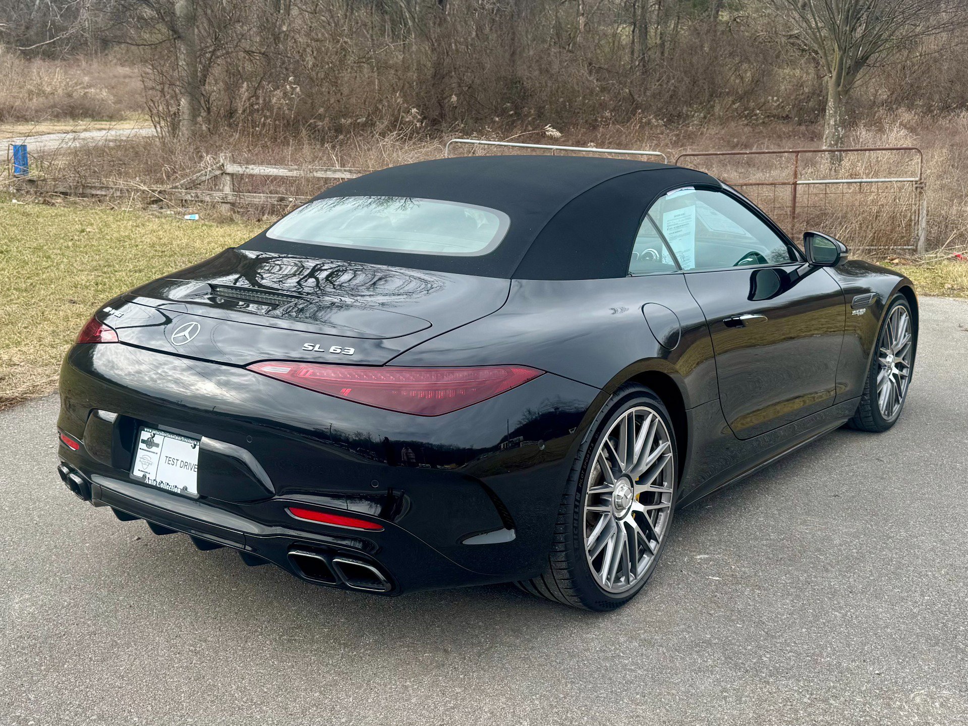 Used 2022 Mercedes-Benz SL 63 AMG 4MATIC w/ Driver Assistance Package image 3