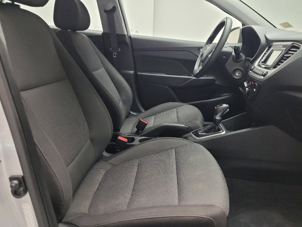 Used 2022 Hyundai Accent SE FWD image 21