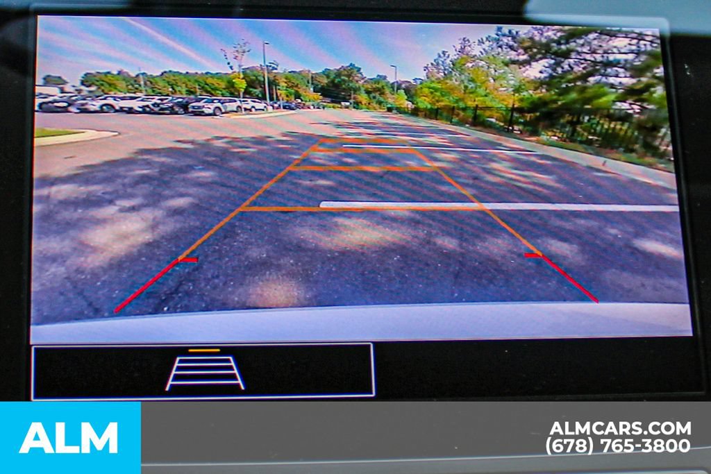 Used 2024 Chevrolet Malibu LT FWD image 32