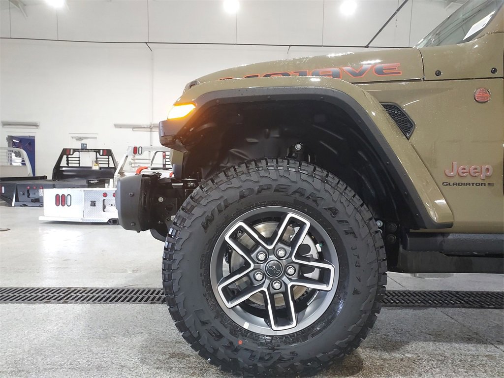 New 2026 Jeep Gladiator Mojave image 16