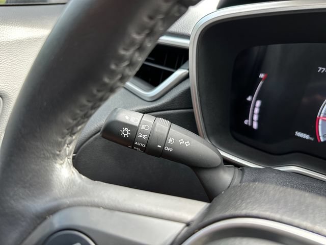 Used 2023 Toyota Corolla Cross XLE FWD image 24