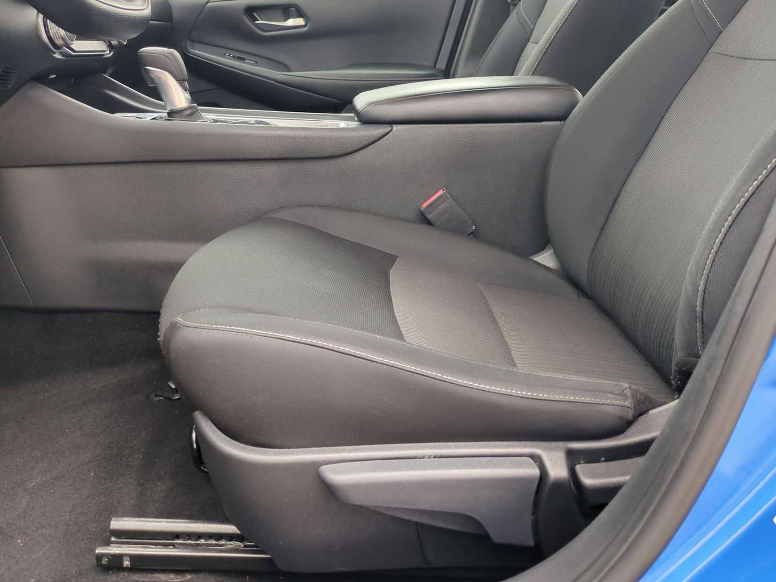 Used 2024 Nissan Sentra SV FWD image 18