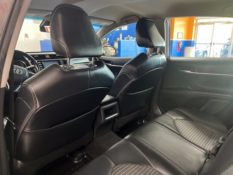 Used 2020 Toyota Camry SE FWD image 15