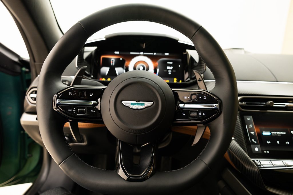 Used 2025 Aston Martin Vanquish image 37