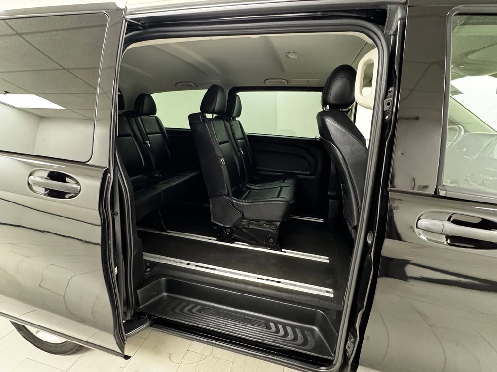 Used 2018 Mercedes-Benz Metris Passenger image 17