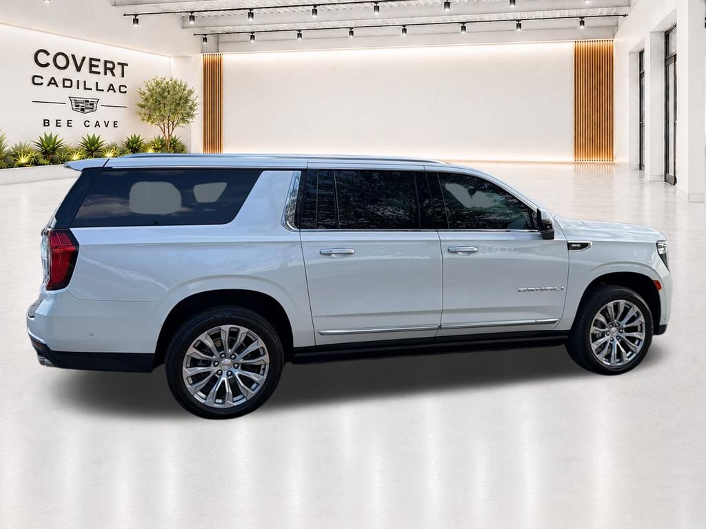 Used 2024 GMC Yukon XL Denali w/ Advanced Technology Package AWD/4WD image 15