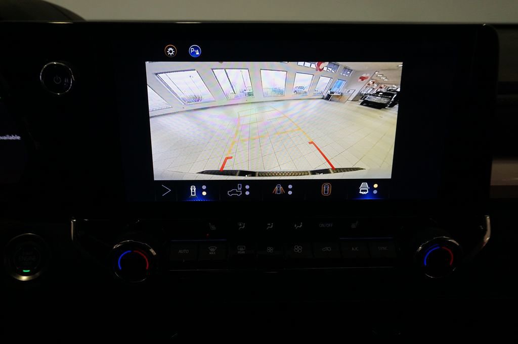 Certified 2025 Chevrolet Colorado LT w/ LT Convenience Package image 18