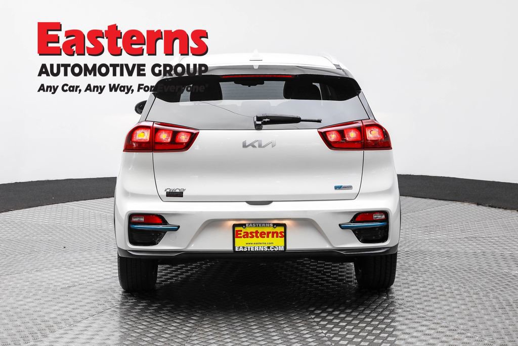 Used 2022 Kia Niro EX w/ Cold Weather Package image 6