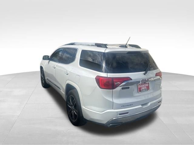 Used 2018 GMC Acadia Denali w/ Technology Package FWD image 12