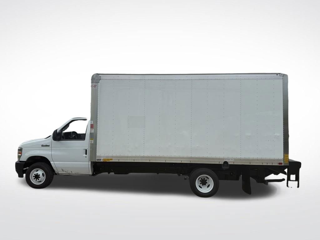 Used 2024 Ford E-450 and Econoline 450 Super Duty w/ Power Windows & Locks Group image 8