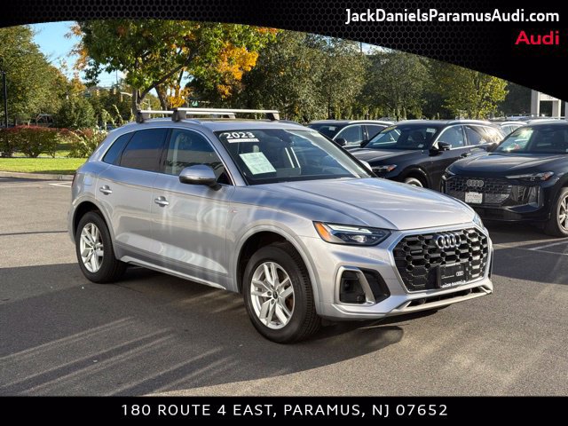 Certified 2023 Audi Q5 2.0T Premium w/ Convenience Package AWD/4WD image 3