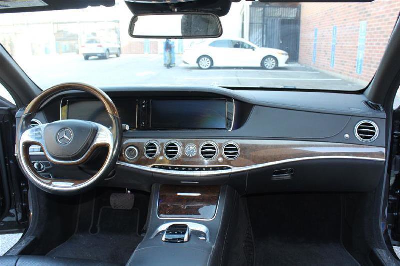 Used 2015 Mercedes-Benz S 550 4MATIC Sedan image 14