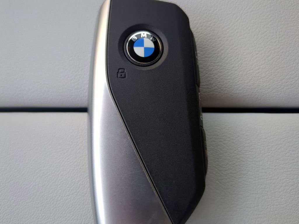 New 2026 BMW X5 sDrive40i w/ M Sport Package image 30