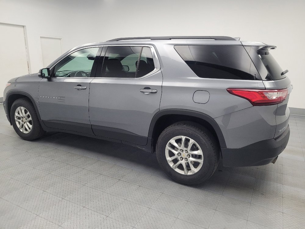 Used 2020 Chevrolet Traverse LT image 3