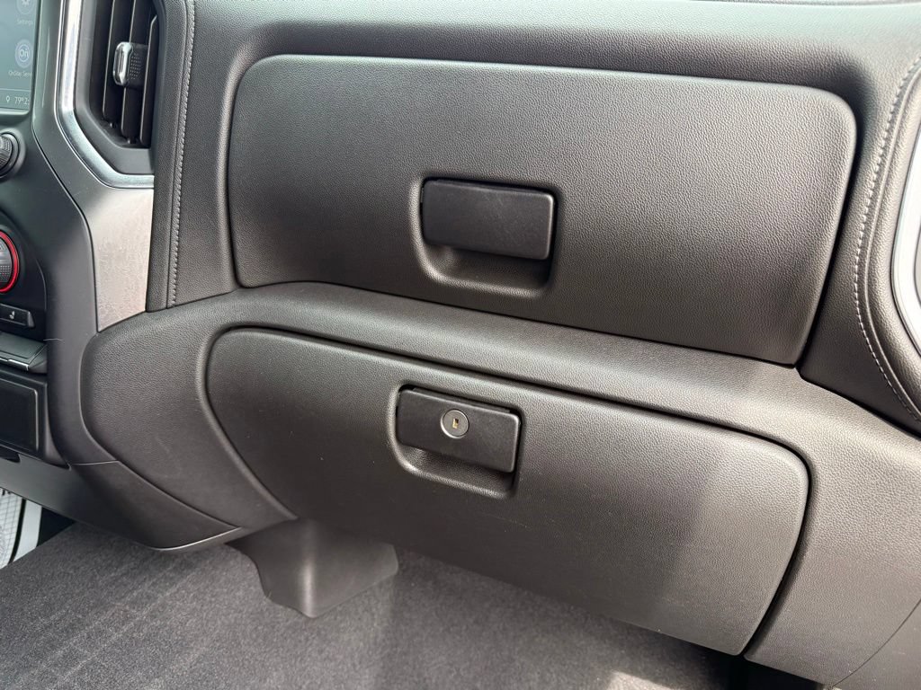 Used 2020 Chevrolet Silverado 1500 RST AWD/4WD image 30