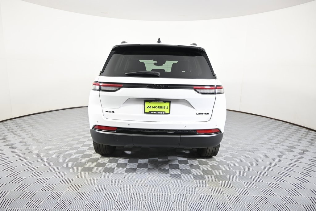 Used 2023 Jeep Grand Cherokee Limited w/ Black Appearance Package image 5