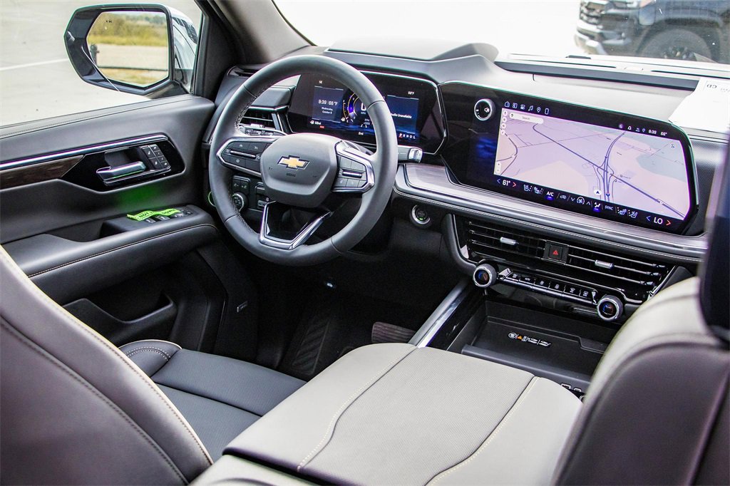 New 2026 Chevrolet Suburban Premier image 20