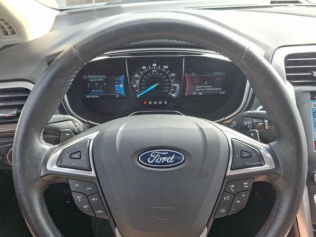Used 2018 Ford Fusion SE w/ Fusion SE Technology Package FWD image 20
